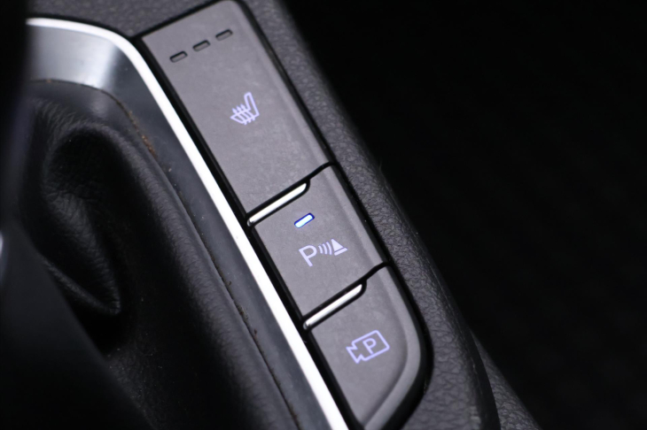 Hyundai i30 1,5 T-GDI 117 kW Family Smart Tažné