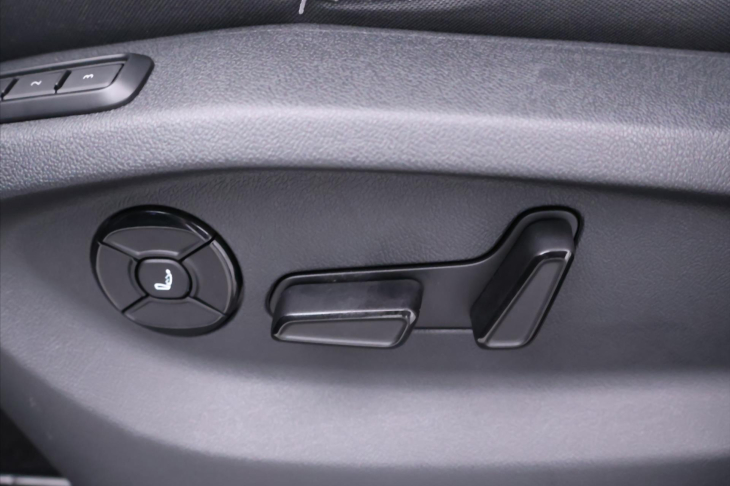 Škoda Kodiaq 2,0 TDI 142 kW Excl. Selection 4x4 DSG CZ DPH