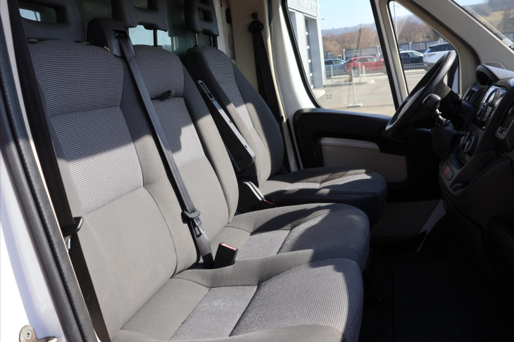 Peugeot Boxer 2,2 HDi 88kW L4H3 CZ 8 palet