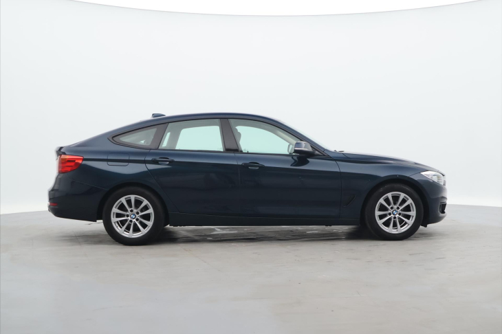 BMW Řada 3 2,0 328i Advantage GT 1.Maj.