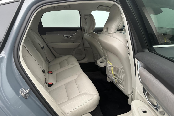 Volvo S90 2,0 B5 184kW CZ DPH