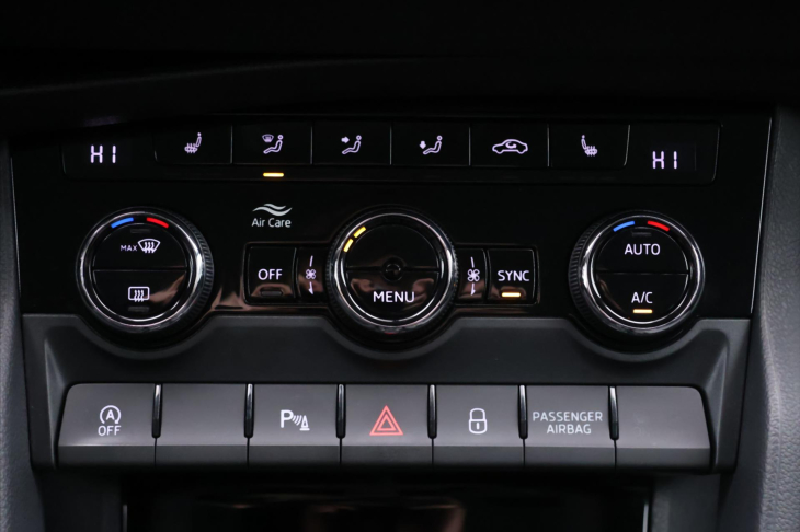 Škoda Karoq 1,6 TDI 85kW Style CZ DPH