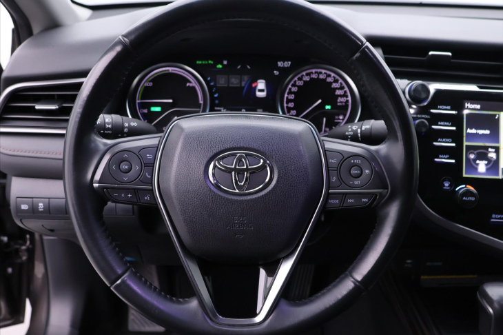 Toyota Camry 2,5 Hybrid 131kW Executive CZ