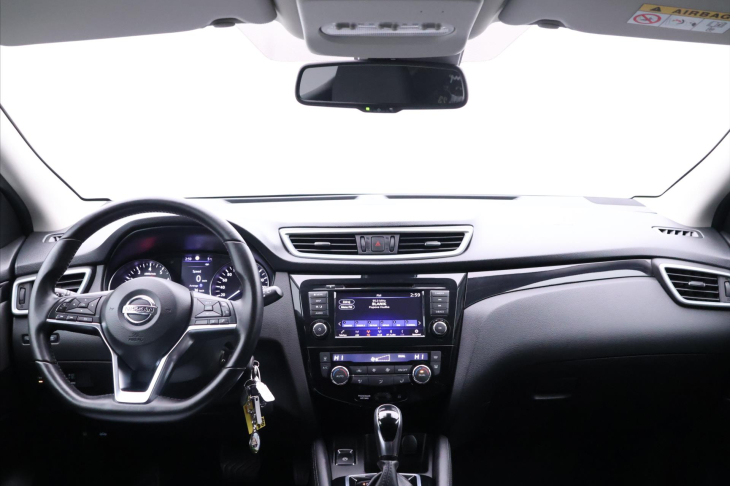 Nissan Qashqai 1,3 DIG-T 117kW CZ Acenta
