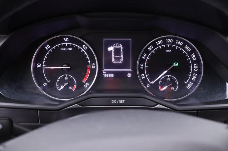 Škoda Superb 2,0 TDI 110kW DSG Navi LED