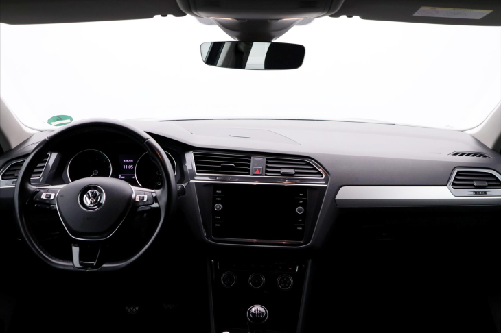 Volkswagen Tiguan 1.4 TSI 110kW LED Navi 1.Maj.