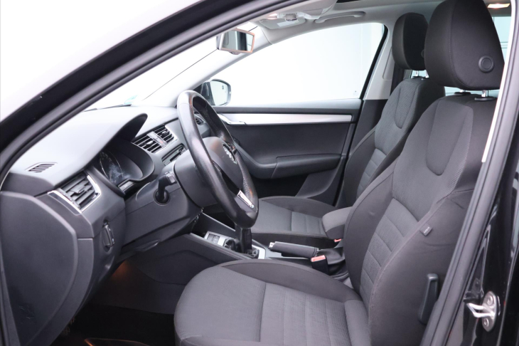 Škoda Octavia 1,4 TSI 103kW Elegance Xenon