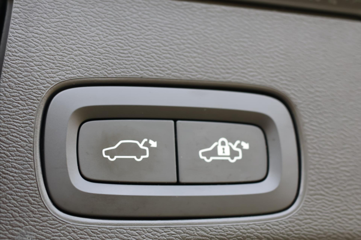 Volvo XC60 2,0 B5 183kW AWD Summum DPH