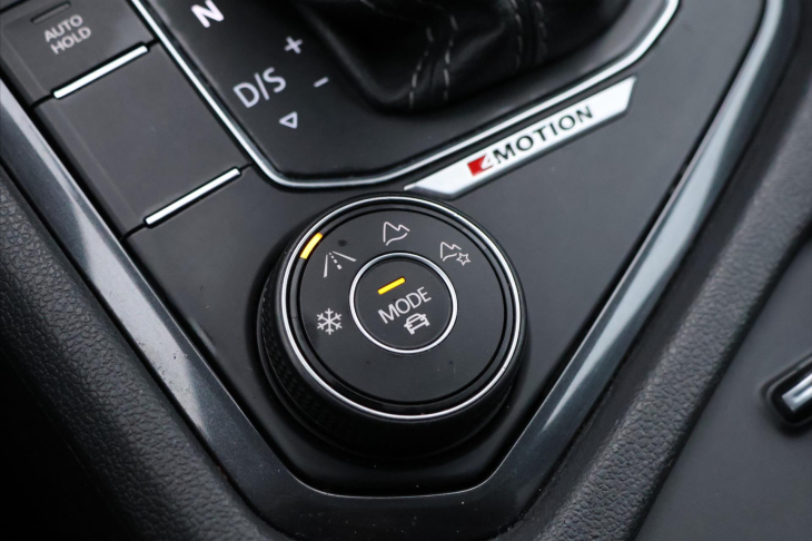 Volkswagen Tiguan Allspace 2,0 TDI DSG 4M R-Line Black DPH