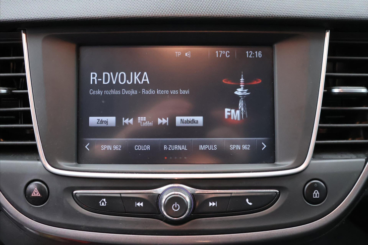 Opel Crossland X 1,2 T CZ Innovation Serv.Kniha