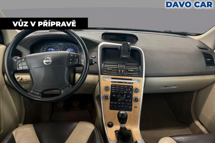 Volvo XC60 2,4 D 120kW Momentum