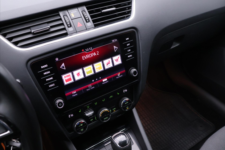 Škoda Octavia 2,0 TDI 110kW DSG Style LED