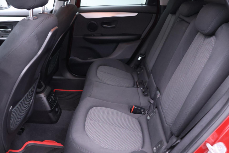 BMW Řada 2 1,5 218i 100kW Automat CZ LED