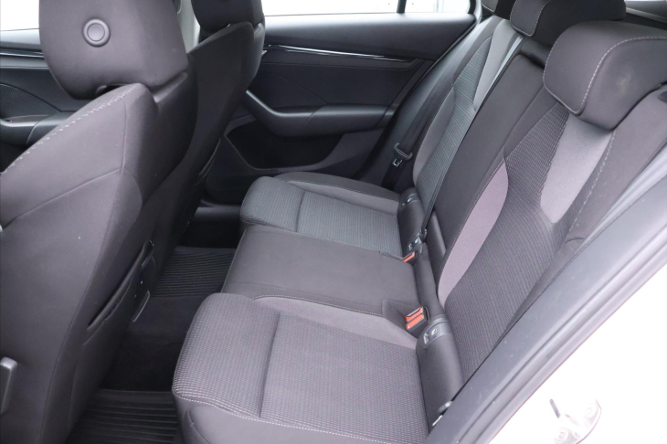 Škoda Octavia 2,0 TDI 85kW Ambition Tempo CZ