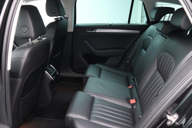 Škoda Superb 1.6 TDI Style plus Kůže Navi