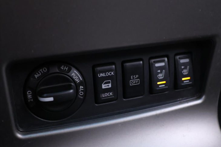 Nissan Pathfinder 2,5 dCi 126kW 4x4 1.Majitel