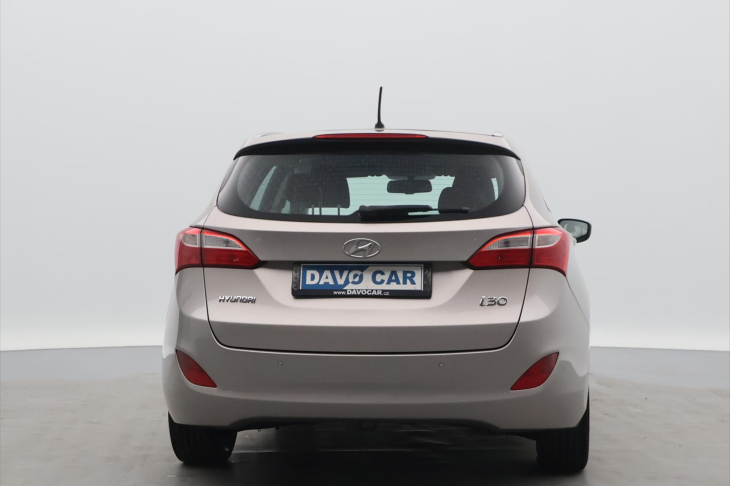 Hyundai i30 1,6 CVVT 88kW CZ 1.Maj