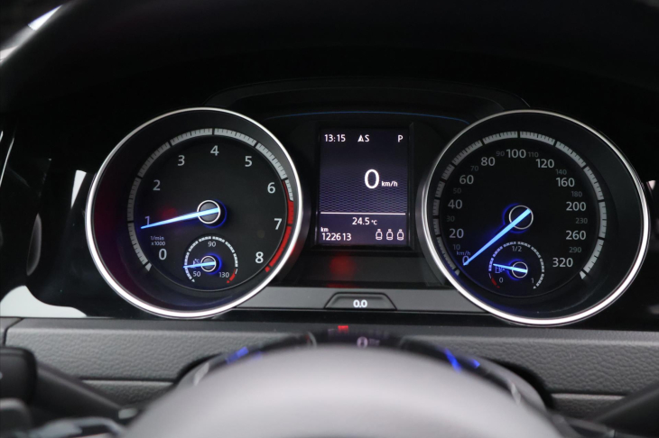 Volkswagen Golf 2,0 TSI R 221kW 4Motion DSG