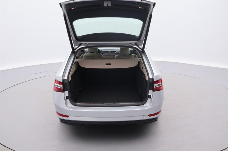 Škoda Superb 2,0 TDI 140kW L&K CZ DPH DSG