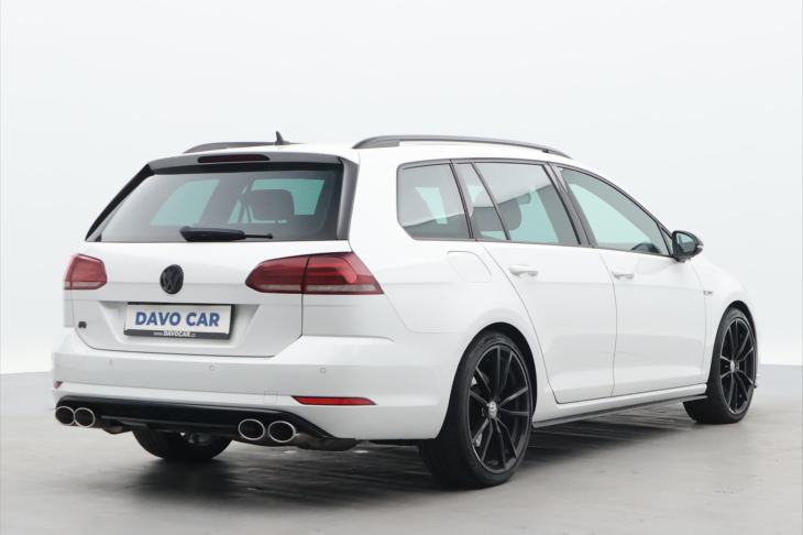 Volkswagen Golf 2,0 TSI 221kW R 4x4 DynAudio