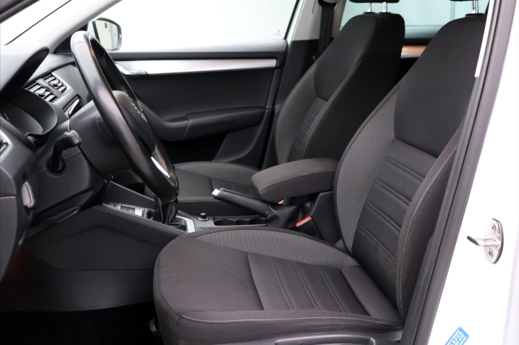 Škoda Octavia 1,6 TDI Ambition LED Navi