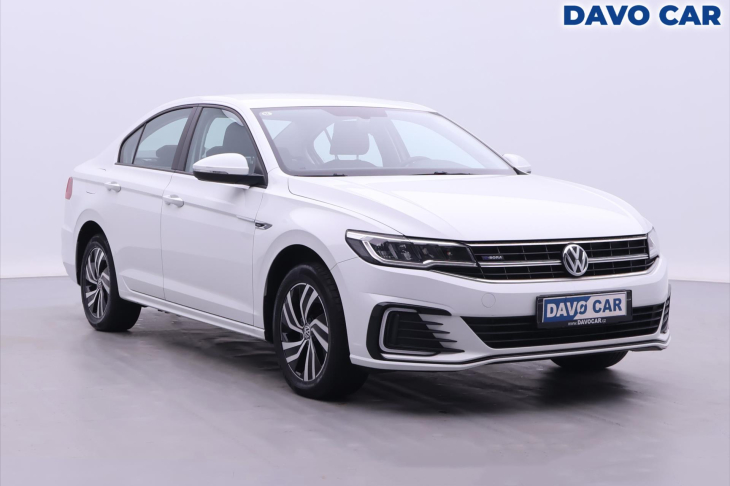 Volkswagen Bora E-Bora 100kW Automat