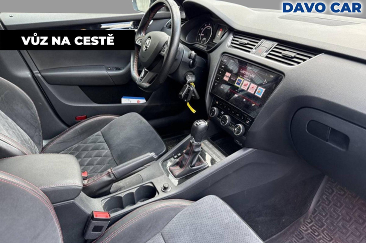 Škoda Octavia 2,0 TSI RS245 180kW DSG Perleť