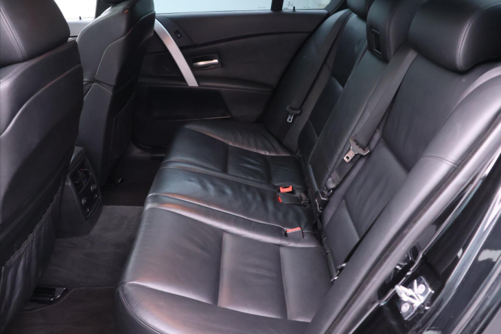BMW M5 5,0 373kW Kůže Klima. Navigace