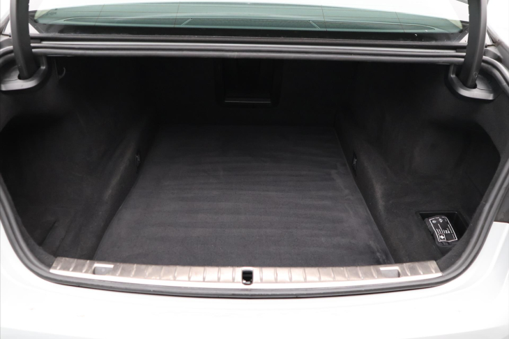 BMW Řada 7 3,0 730LD xDrive CZ DPH