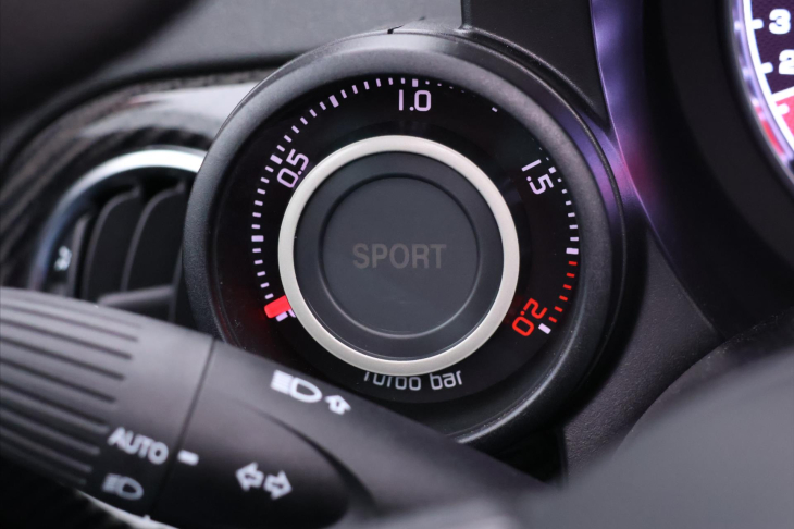 Abarth 500 1,4 T 132kW Competizione 595 C