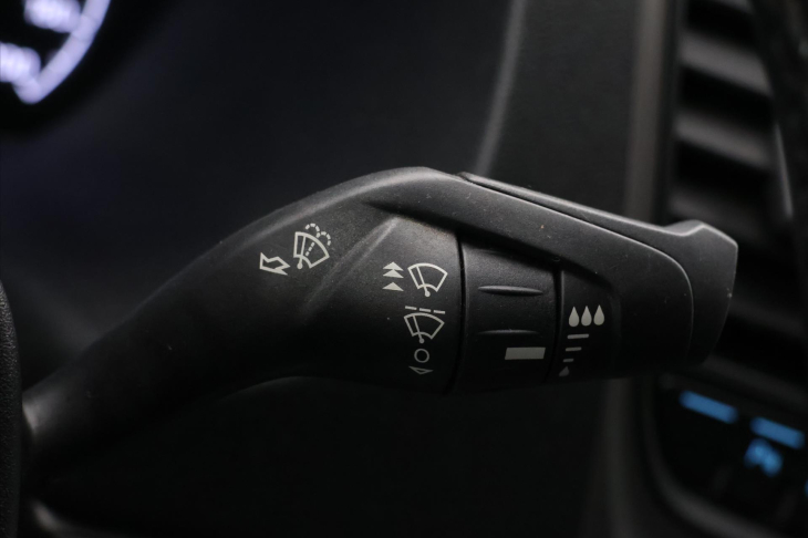 Ford Transit Custom 2,0 TDCI Aut. L2 6-Míst DPH