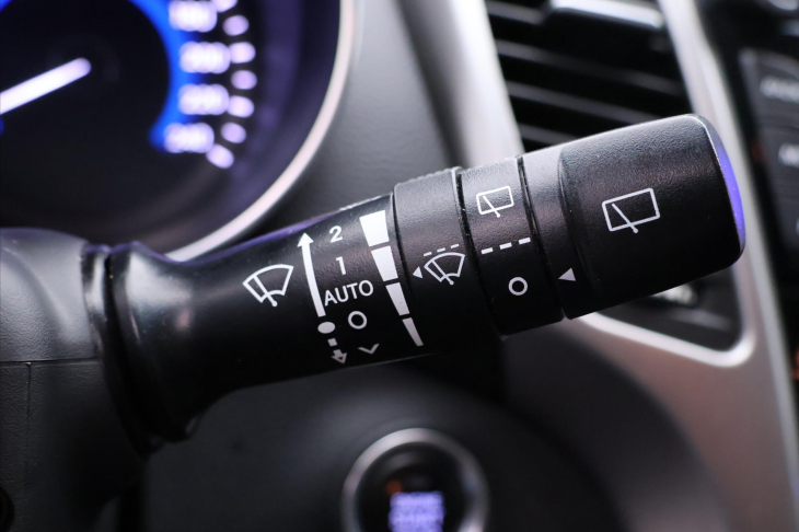 Hyundai i30 1,6 GDi 99kW Aut. CZ Weekend