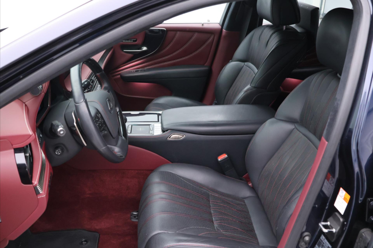Lexus LS 500h 3,5 HEV 220kW Aut. 4x4 CZ