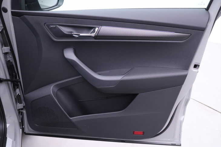 Škoda Karoq 1,5 TSi Sportline DSG 1maj DPH