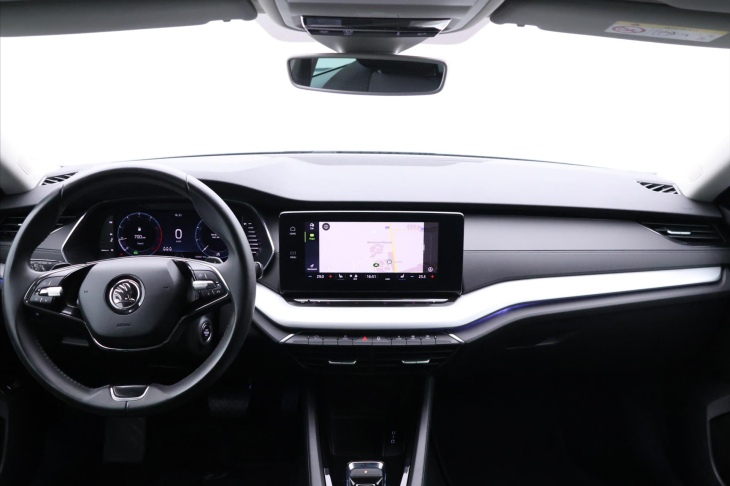 Škoda Octavia 1,0 TSI DSG Navi 1.Maj DPH