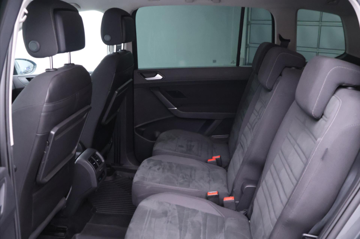 Volkswagen Touran 2,0 TDI 110kW DSG LED