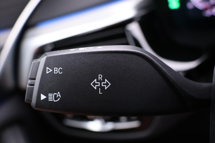 BMW Řada 5 2,0 530e xDrive 135kW CZ DPH