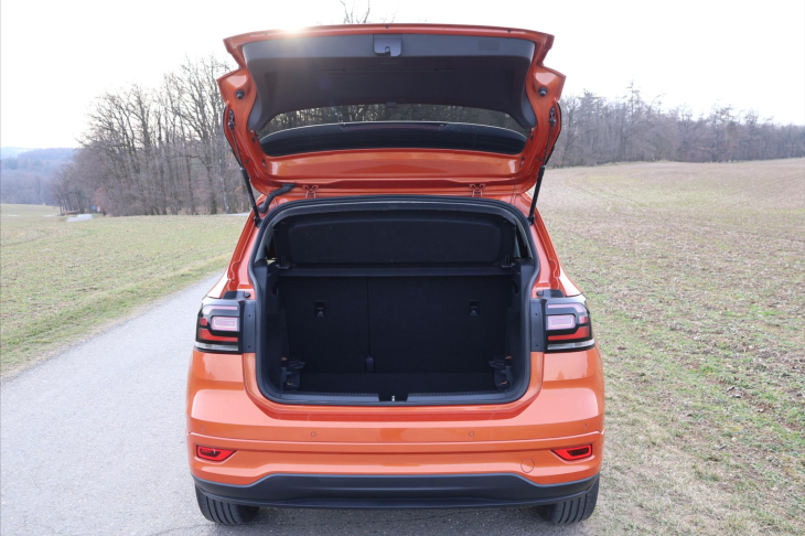 Volkswagen T-Cross 1,0 TSI R-line DSG Style DPH
