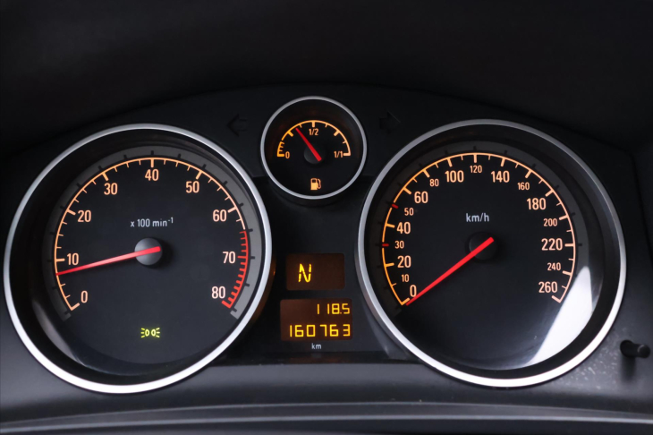 Opel Zafira 1,8 i 103kW Automat 7-Míst