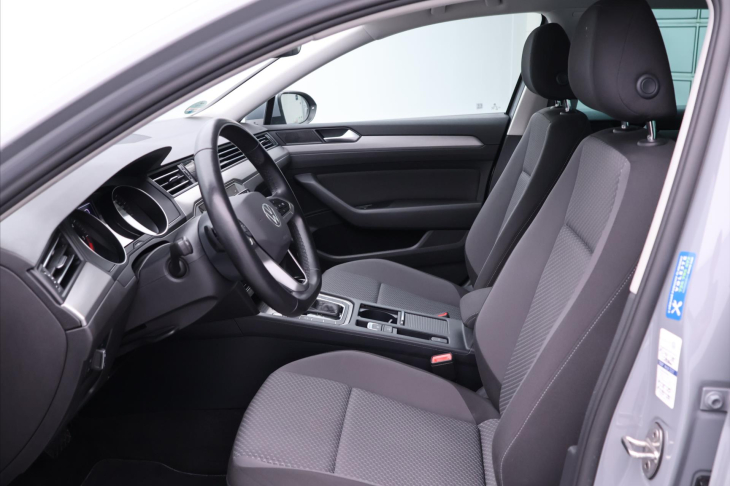 Volkswagen Passat 2,0 TDI 110kW DSG LED DPH