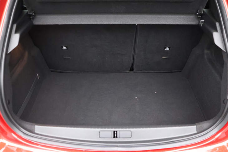 Peugeot 208 1,2 PT 100 Active Pack CZ 1.Maj