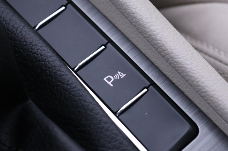 Škoda Superb 2,0 TDI 110kW Style CZ DPH 1.Maj