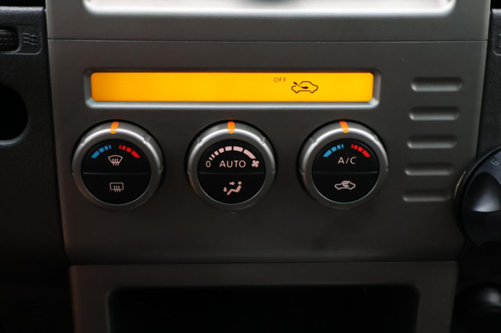 Nissan Pathfinder 2,5 dCi 126kW Automat 4WD CZ