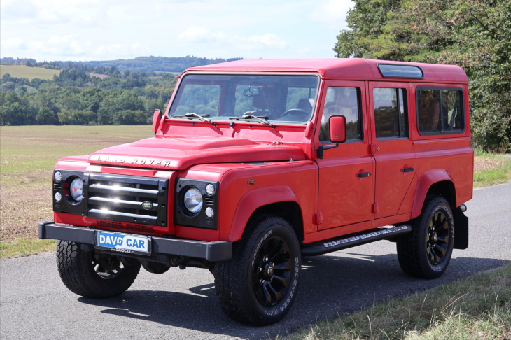 Land Rover Defender 2,4 TD4 7-Míst Kůže A/C 4x4