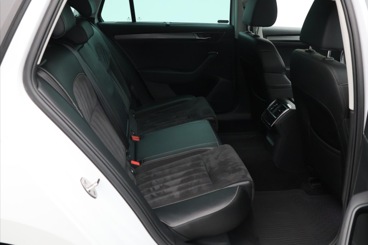 Škoda Superb 2,0 110kW Style LED DSG CZ