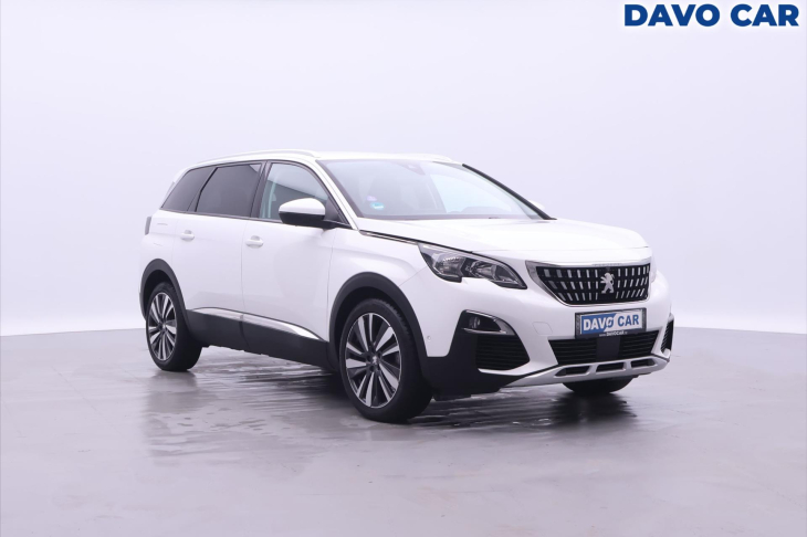 Peugeot 5008 1,2 PT Premium 7míst serv.kn.