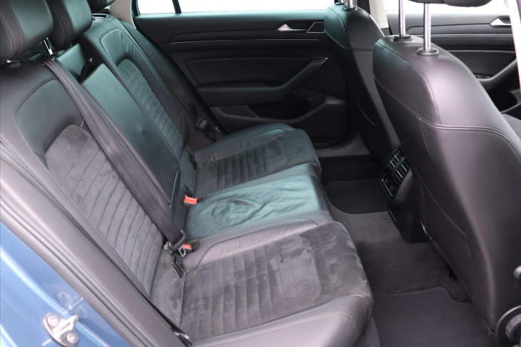 Volkswagen Passat 2,0 TDI 110kW Highline LED CZ