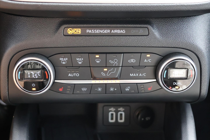 Ford Focus 1,0 EB 92kW EDIT Aut.klima Navi