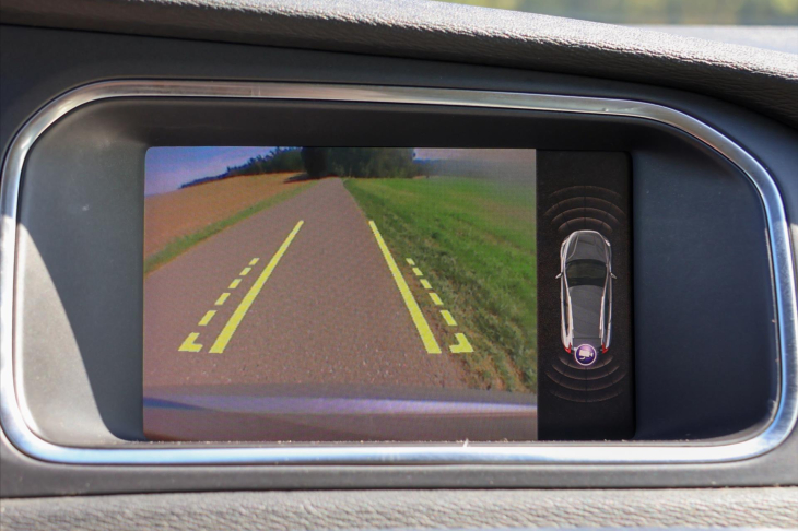 Volvo V40 2,0 D2 Aut. Cross Country 1Maj