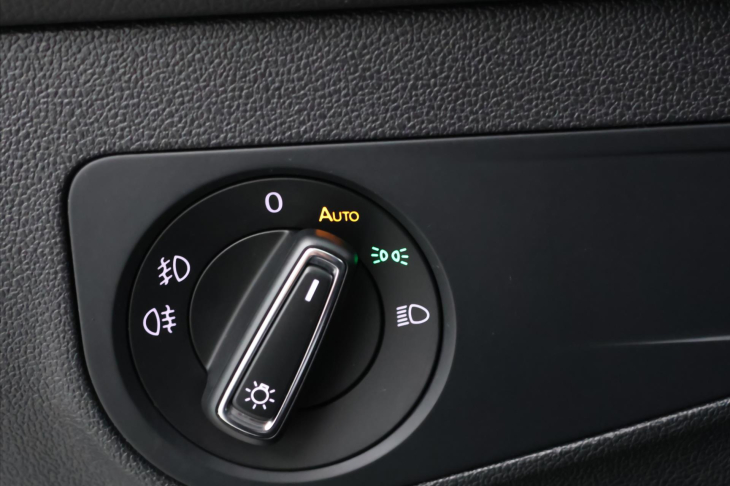 Volkswagen Tiguan 1,4 TSI DSG R-line matrix virtual